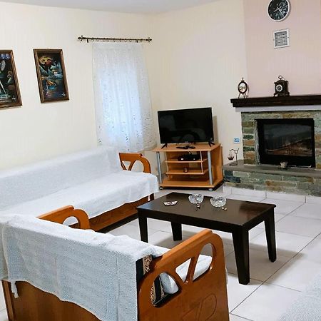 Billy'S House Villa Kalambaka Bagian luar foto